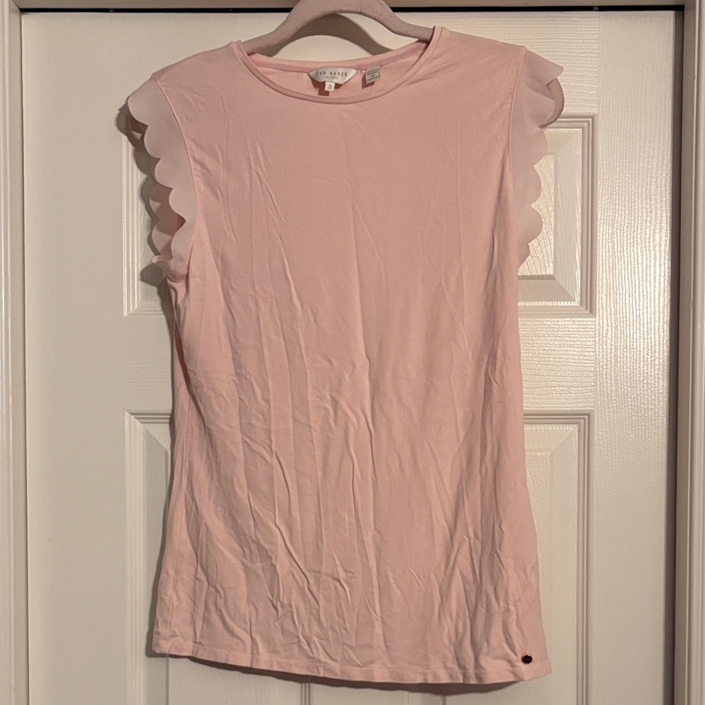 Ted Baker Women’s Scallop Sleeve Pink Tee
